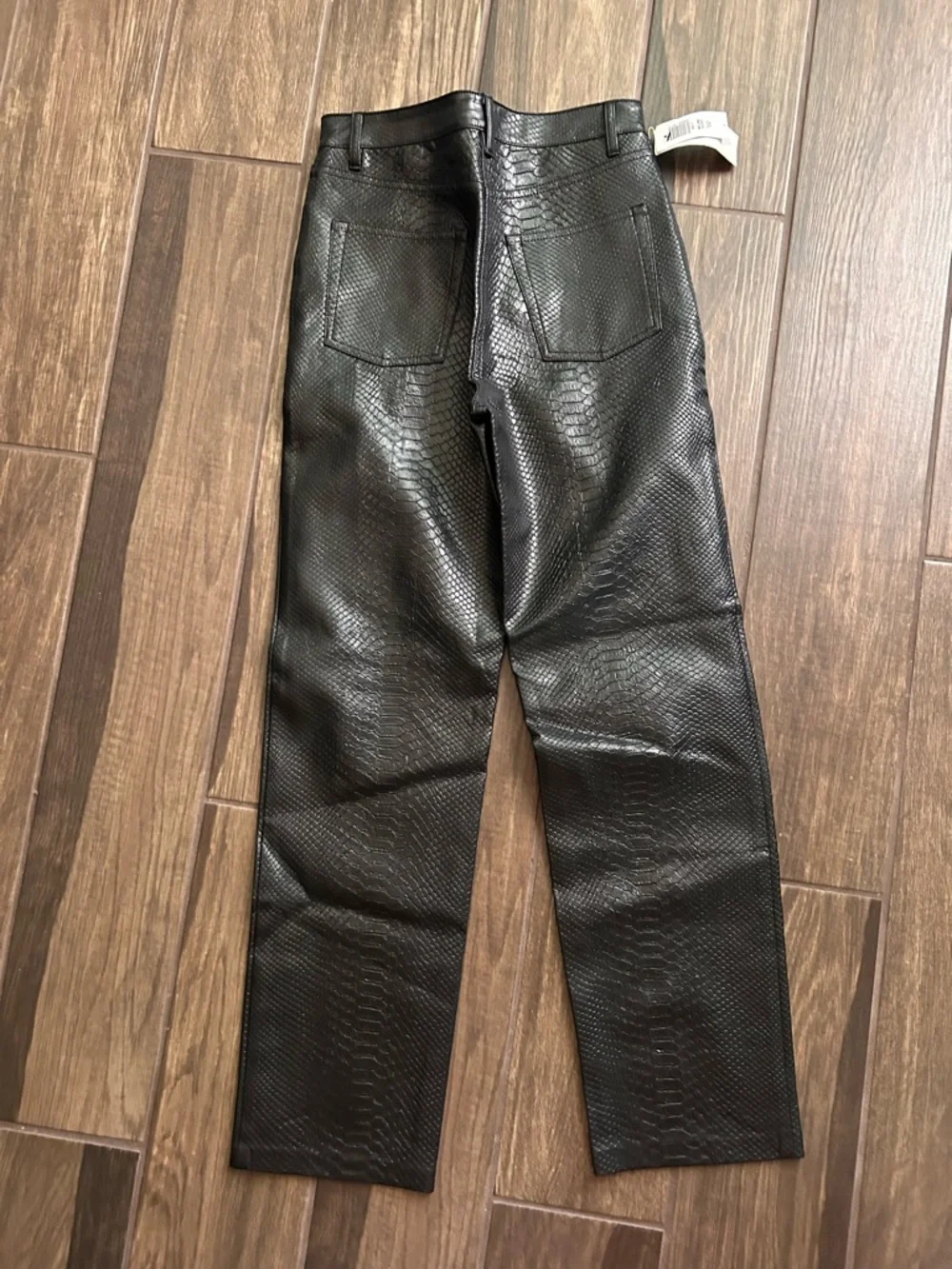 NWT Aritzia Wilfred The Melina Vegan Leather Pant in Black Python Sz 0 SHORT